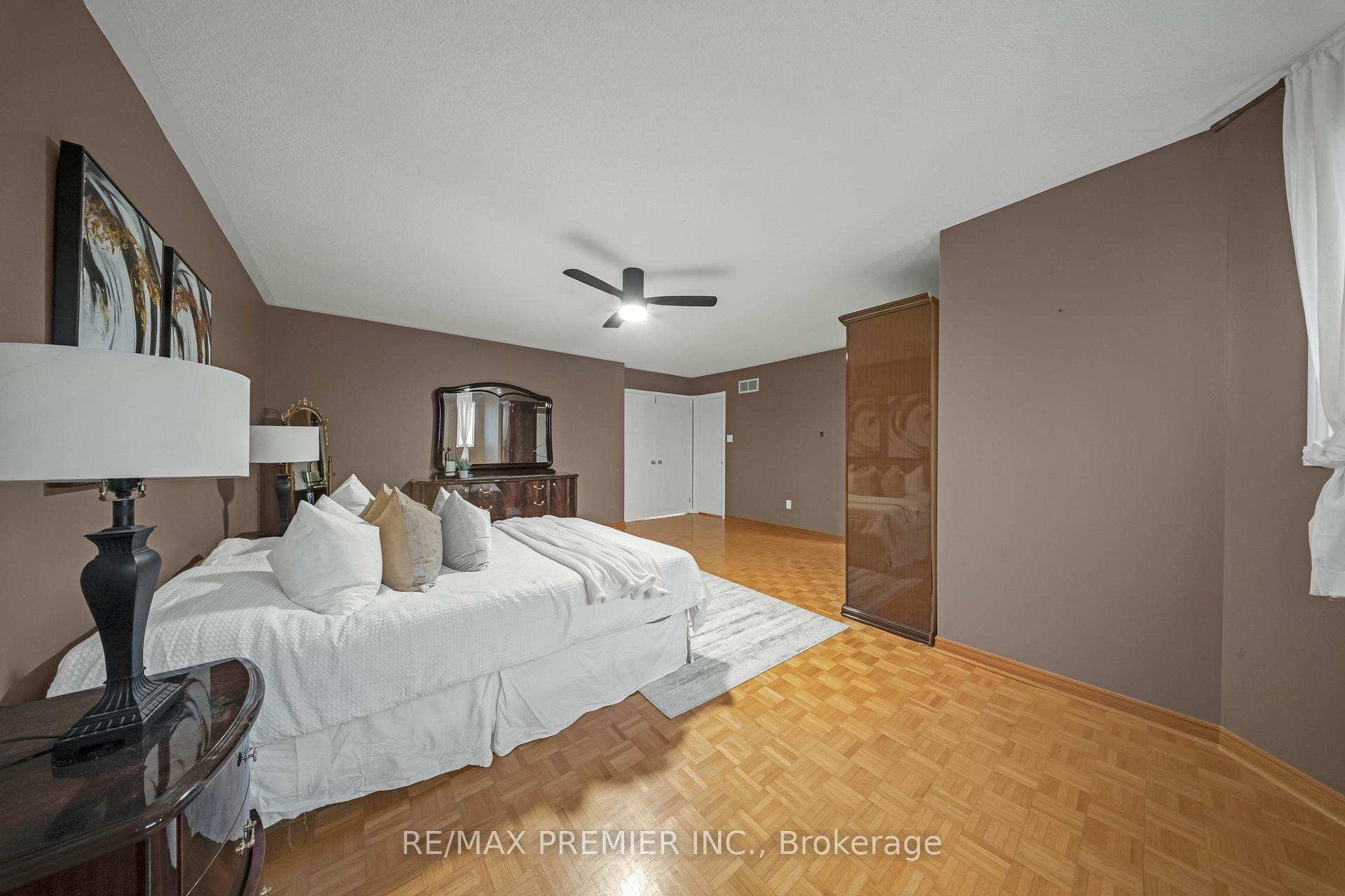 Photo 21 of 173 Andy Crescent, Vaughan, Elder Mills — HOMEH