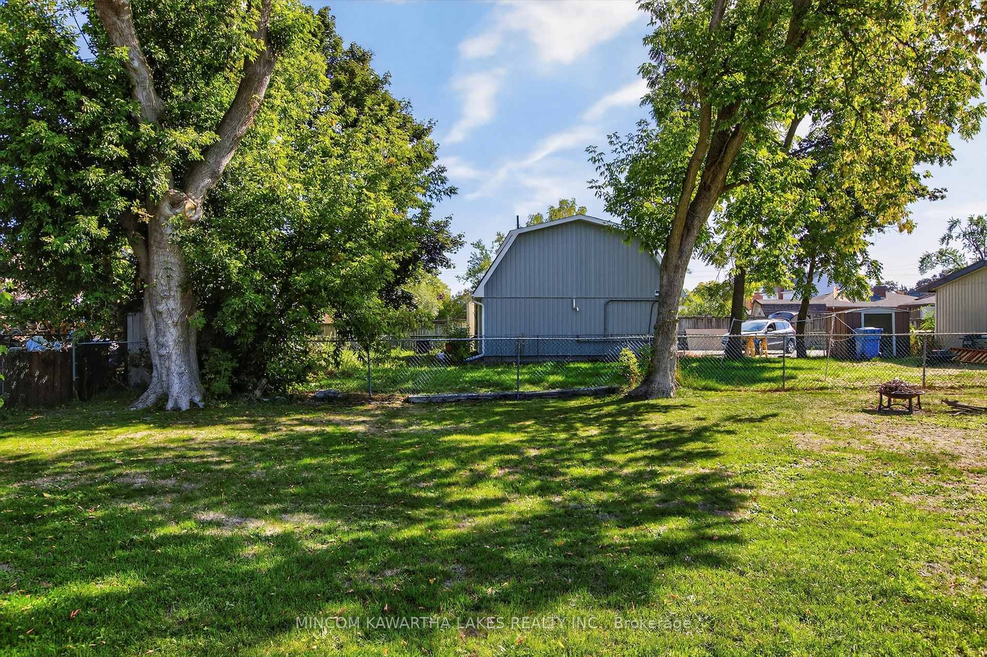 Photo 43 of 644 Lundys Lane, Peterborough, Otonabee Ward 1 — HOMEH