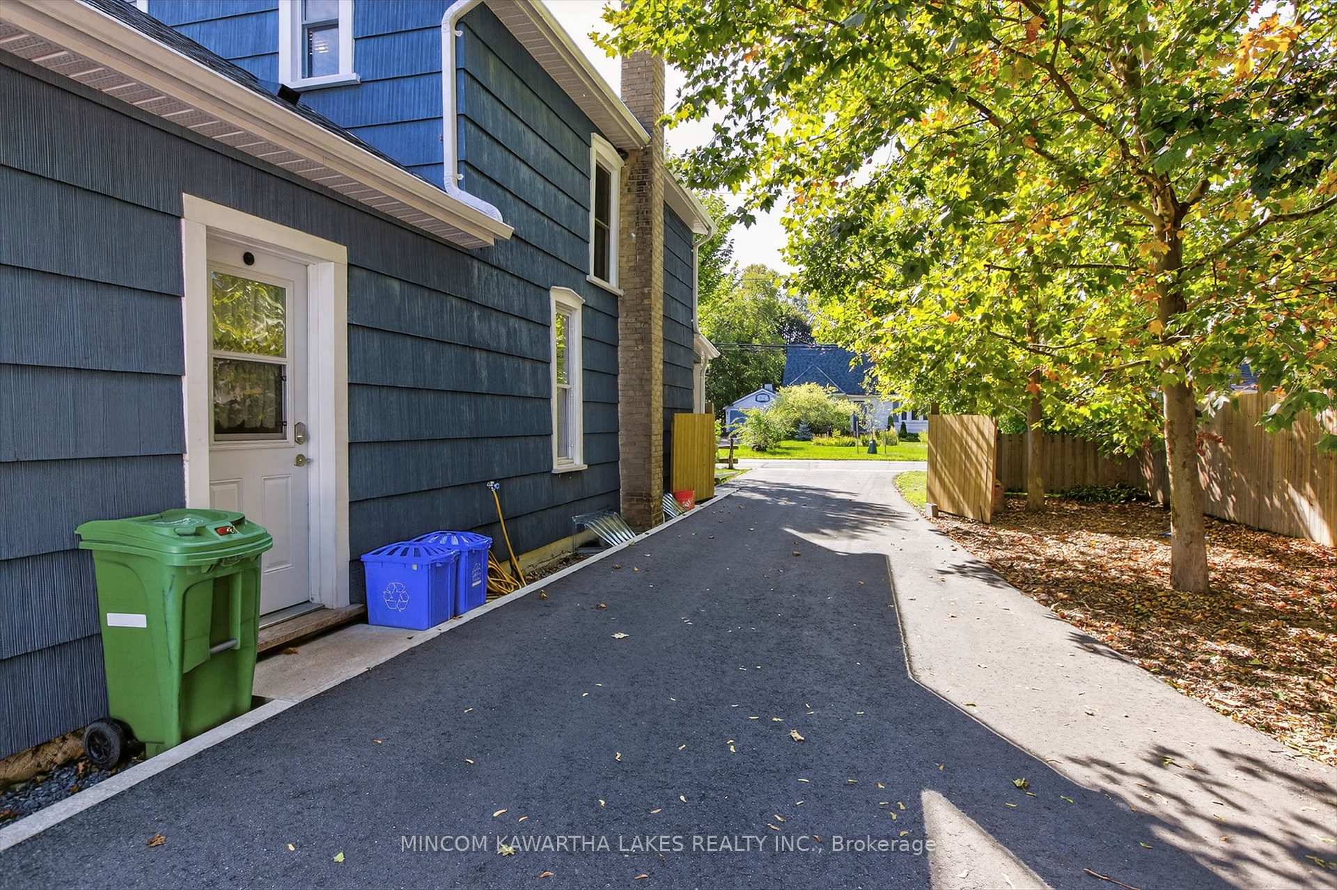 Photo 45 of 644 Lundys Lane, Peterborough, Otonabee Ward 1 — HOMEH
