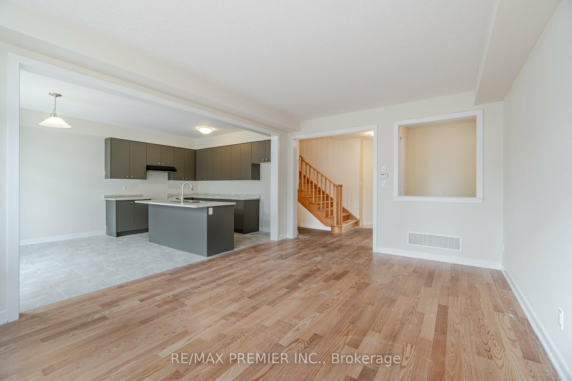Photo 10 of 286 Forks Road, Welland, Dain City — HOMEH