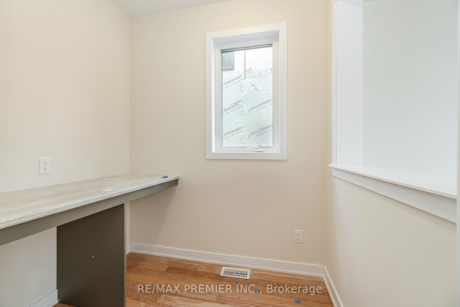 Photo 11 of 286 Forks Road, Welland, Dain City — HOMEH