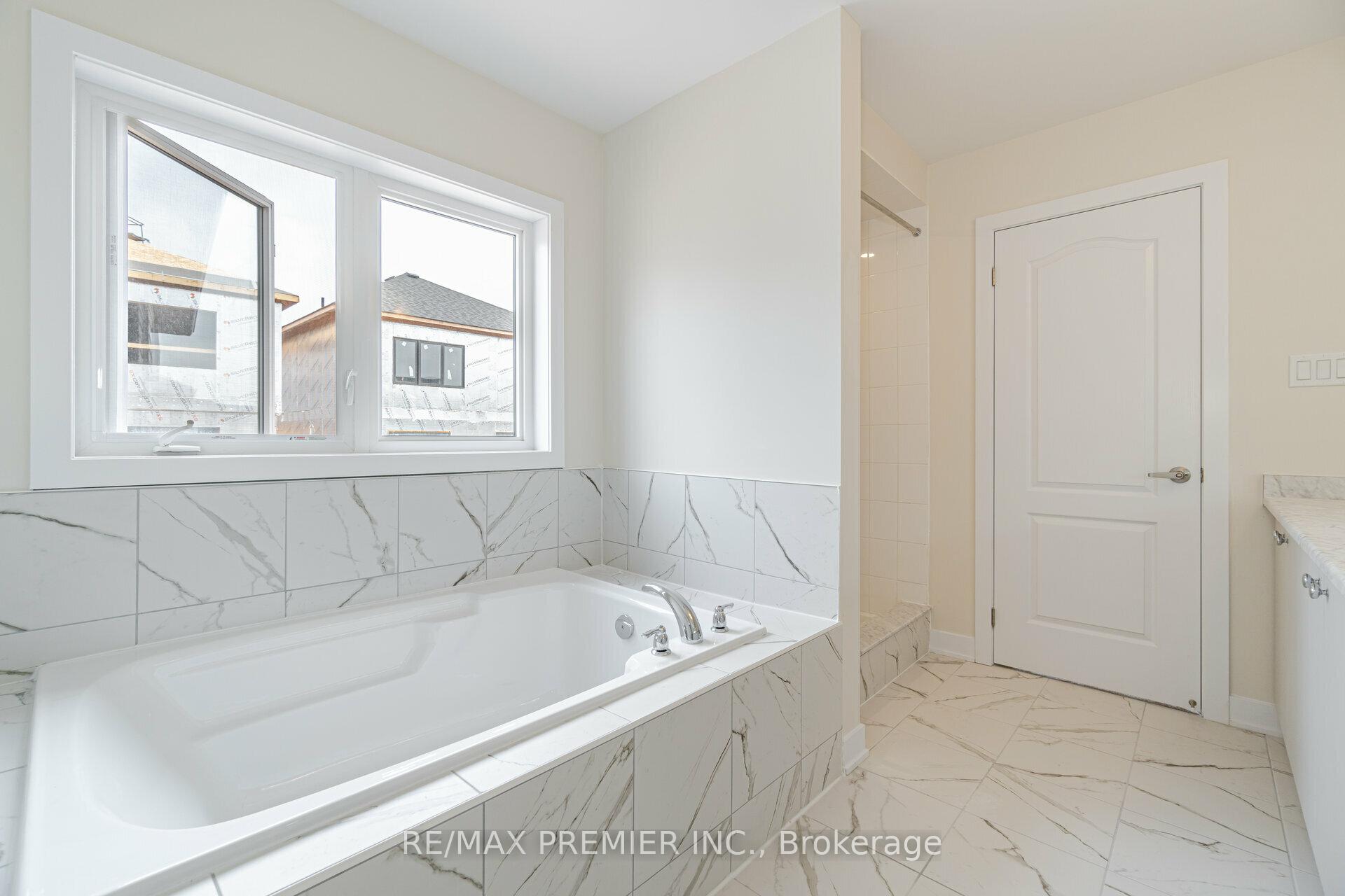 Photo 16 of 286 Forks Road, Welland, Dain City — HOMEH