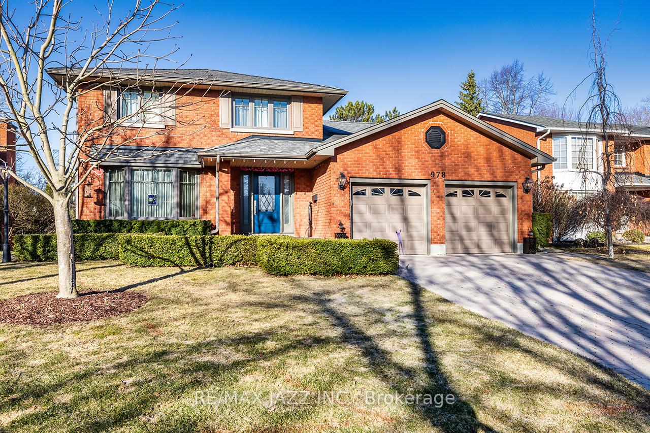 Photo 1 of 978 Tiffany Circle, Oshawa, Centennial — HOMEH