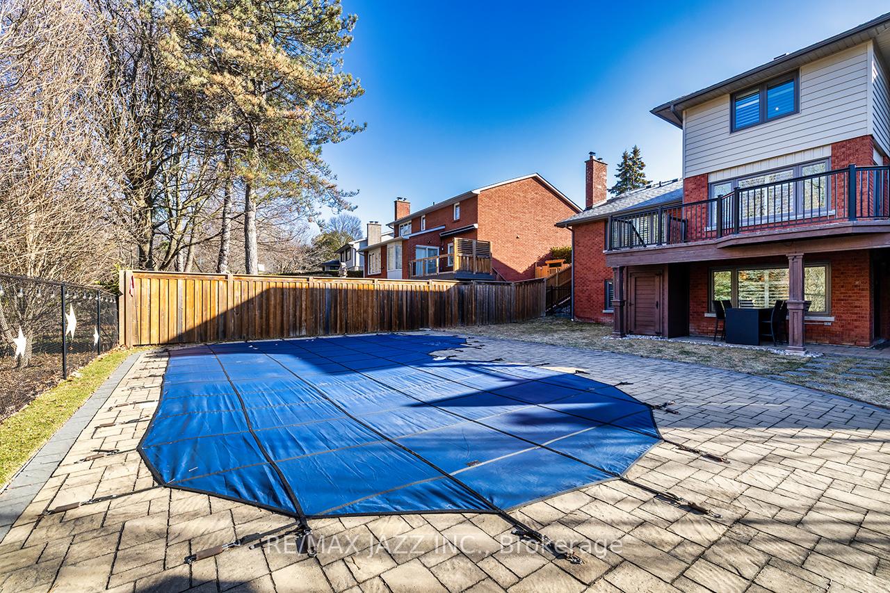 Photo 45 of 978 Tiffany Circle, Oshawa, Centennial — HOMEH