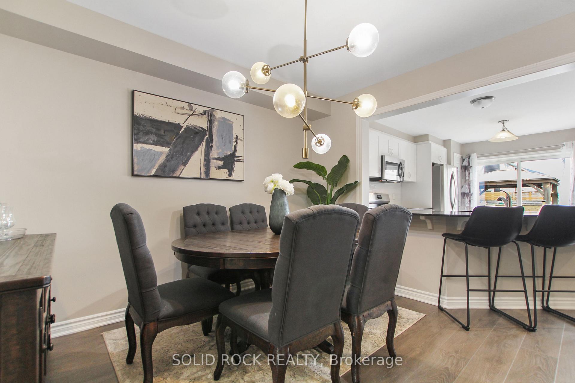 Photo 8 of 306 Sweetfern Crescent, Ottawa, Avalon West — HOMEH