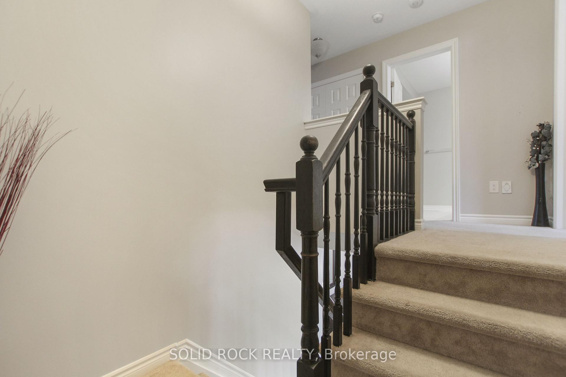 Photo 17 of 306 Sweetfern Crescent, Ottawa, Avalon West — HOMEH