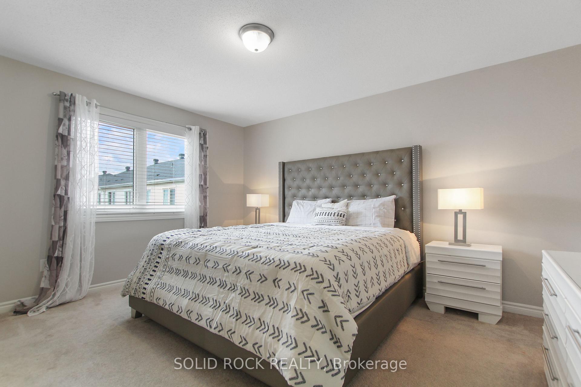 Photo 18 of 306 Sweetfern Crescent, Ottawa, Avalon West — HOMEH