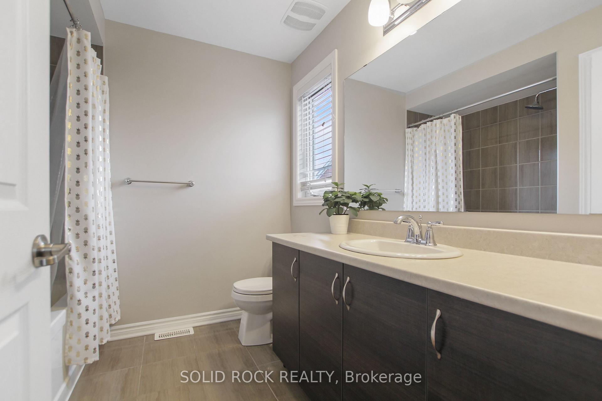 Photo 20 of 306 Sweetfern Crescent, Ottawa, Avalon West — HOMEH