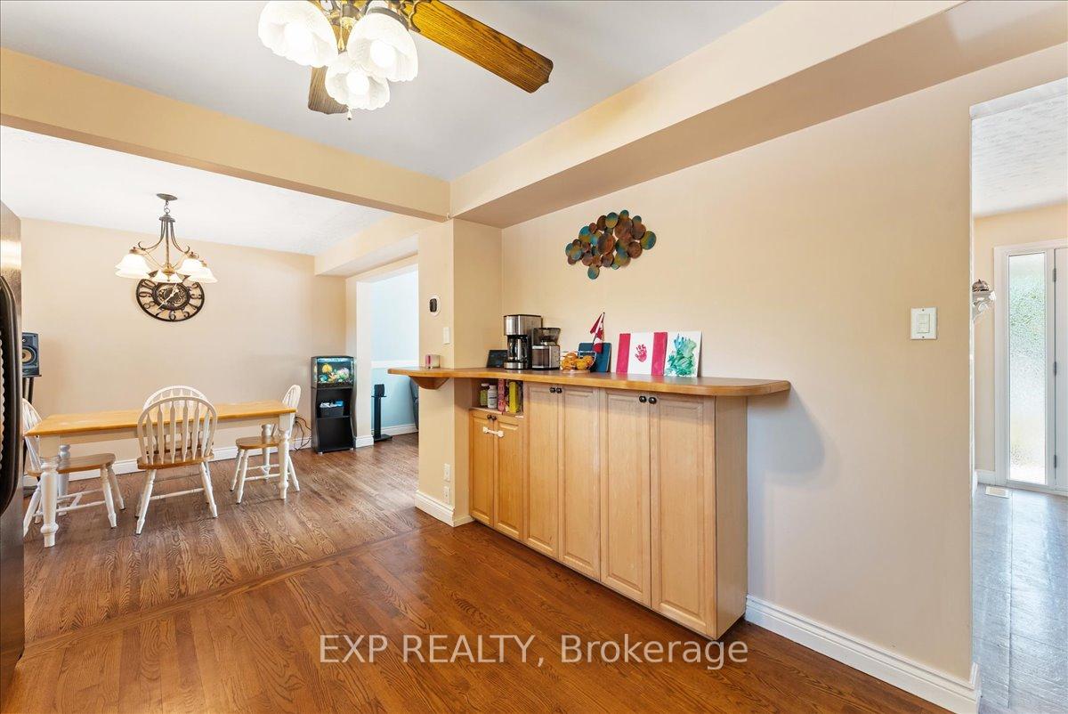 Photo 16 of 822 Foxe Street, Peterborough, Northcrest Ward 5 — HOMEH