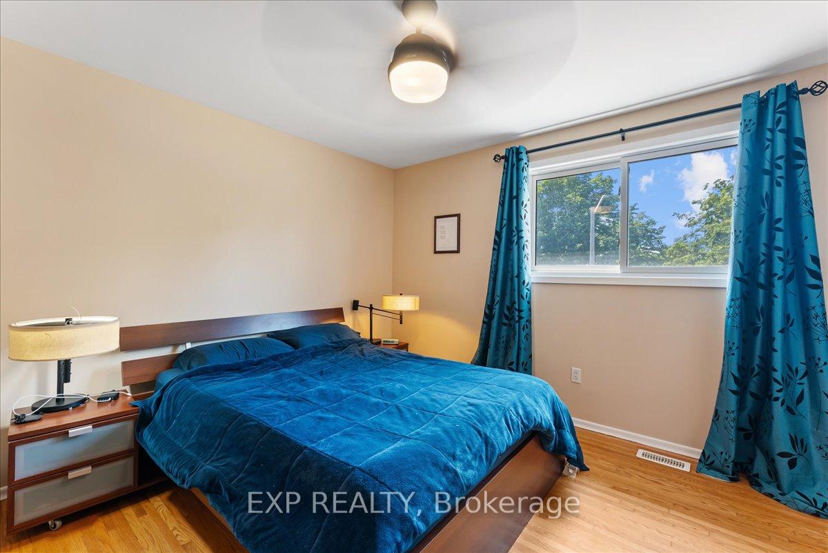 Photo 27 of 822 Foxe Street, Peterborough, Northcrest Ward 5 — HOMEH