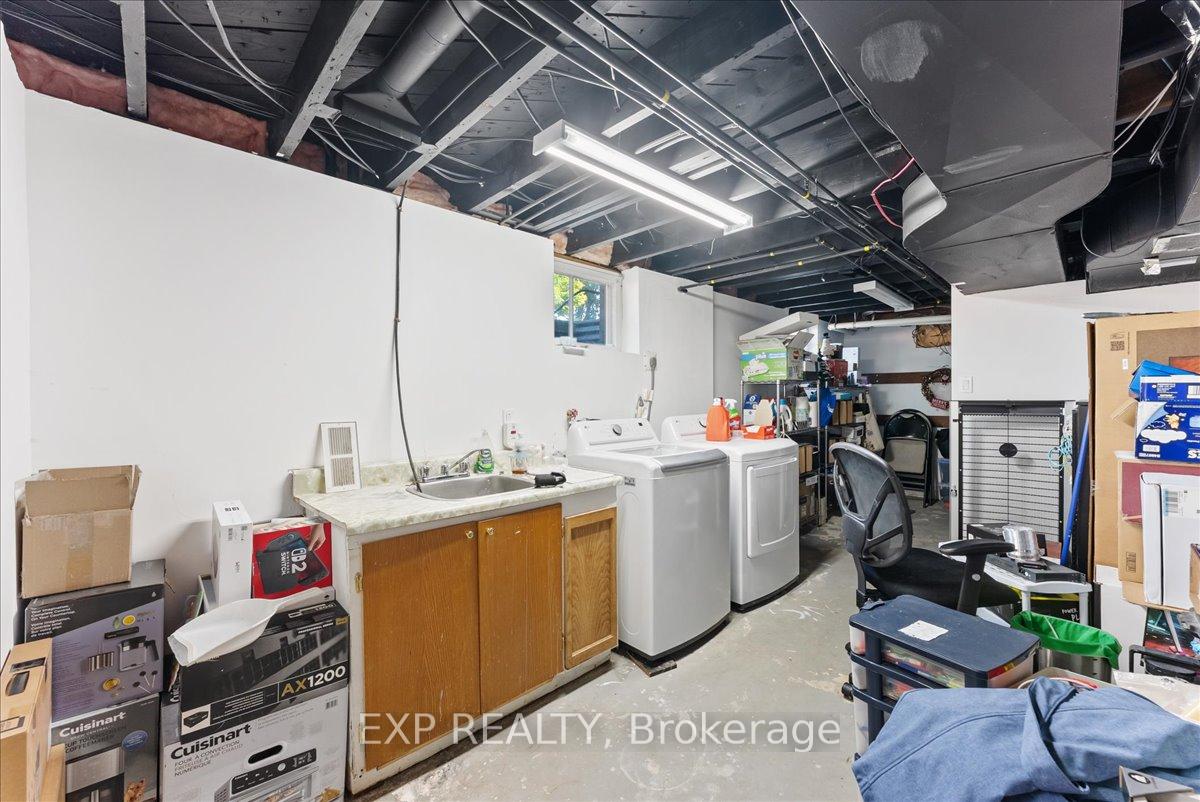 Photo 35 of 822 Foxe Street, Peterborough, Northcrest Ward 5 — HOMEH
