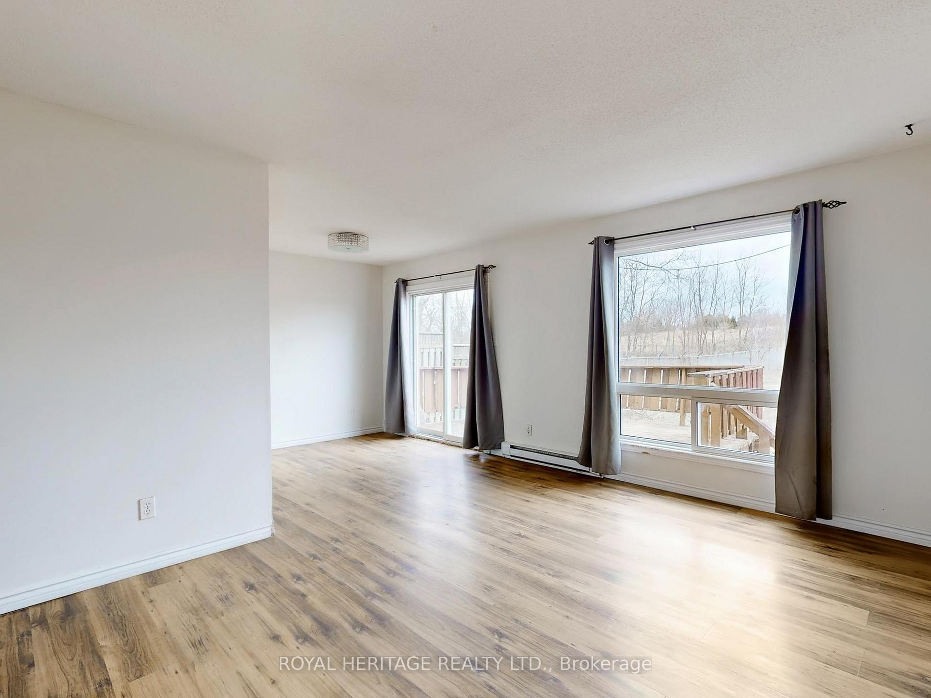 Photo 2 of 1544 Norwill Crescent, Oshawa, Samac — HOMEH