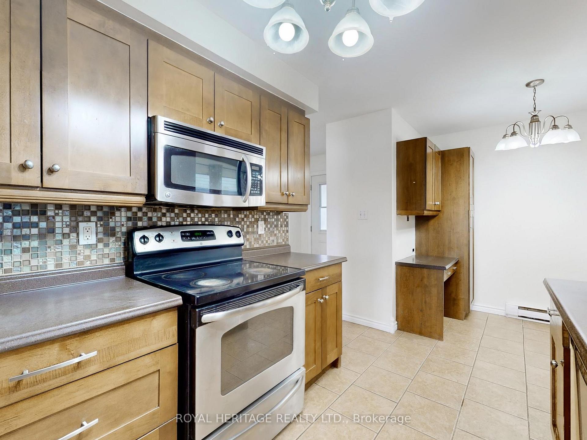 Photo 7 of 1544 Norwill Crescent, Oshawa, Samac — HOMEH