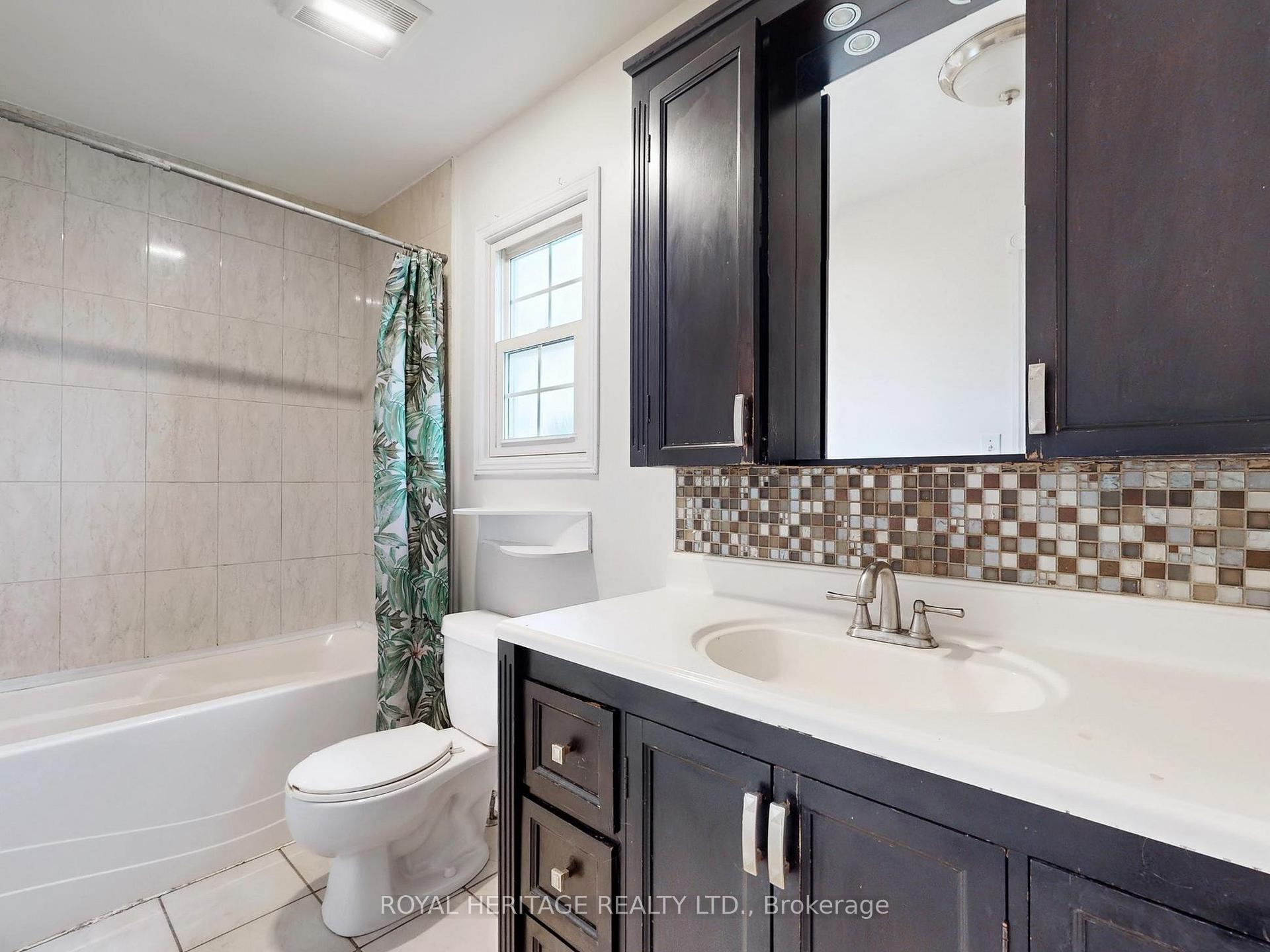Photo 15 of 1544 Norwill Crescent, Oshawa, Samac — HOMEH