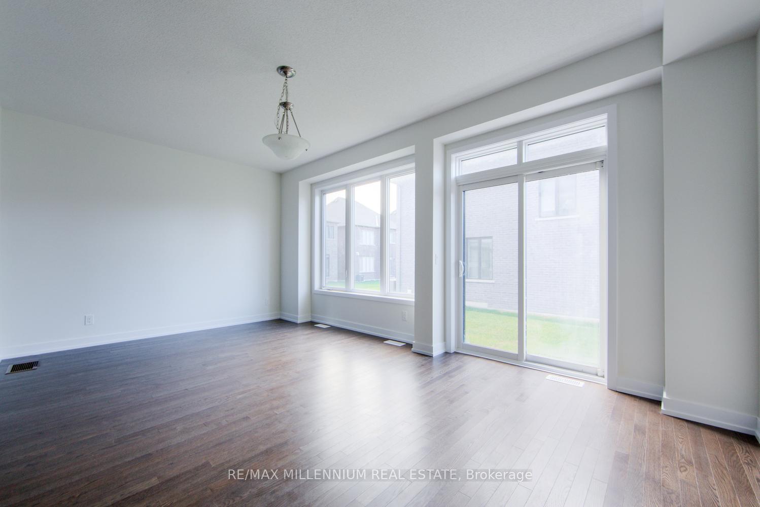 Photo 8 of 1088 Thompson Drive N, Oshawa, Kedron — HOMEH