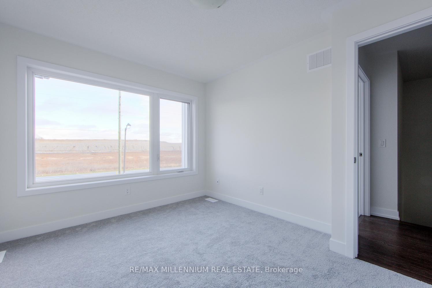 Photo 15 of 1088 Thompson Drive N, Oshawa, Kedron — HOMEH