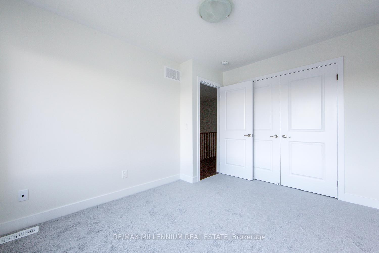 Photo 16 of 1088 Thompson Drive N, Oshawa, Kedron — HOMEH