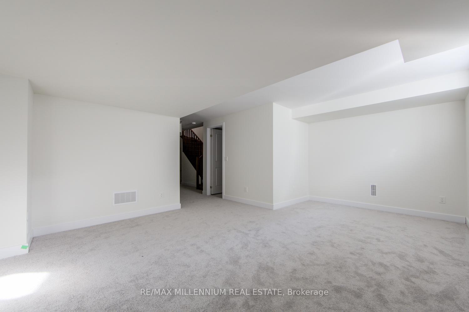 Photo 24 of 1088 Thompson Drive N, Oshawa, Kedron — HOMEH