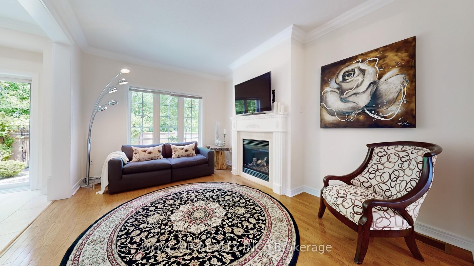 Photo 9 of 84 Santa Amato Crescent, Vaughan, Patterson — HOMEH