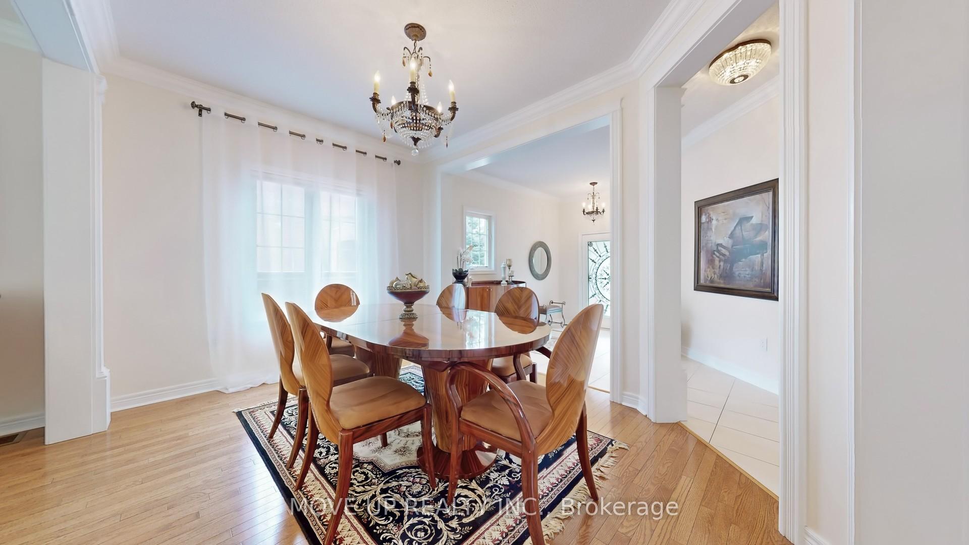 Photo 10 of 84 Santa Amato Crescent, Vaughan, Patterson — HOMEH