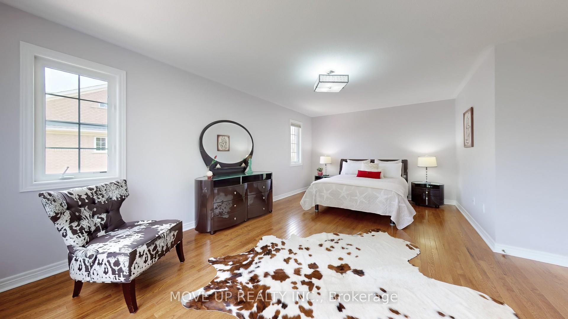 Photo 23 of 84 Santa Amato Crescent, Vaughan, Patterson — HOMEH