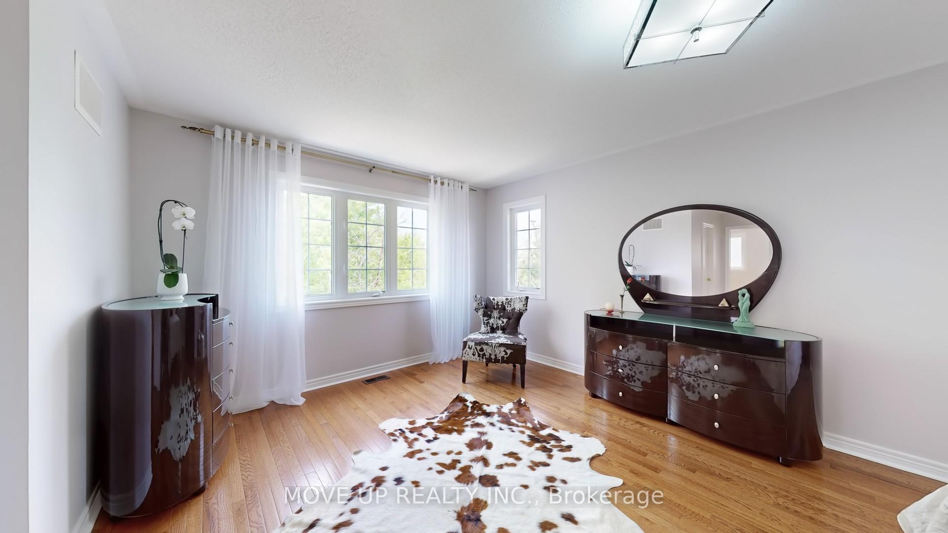 Photo 24 of 84 Santa Amato Crescent, Vaughan, Patterson — HOMEH