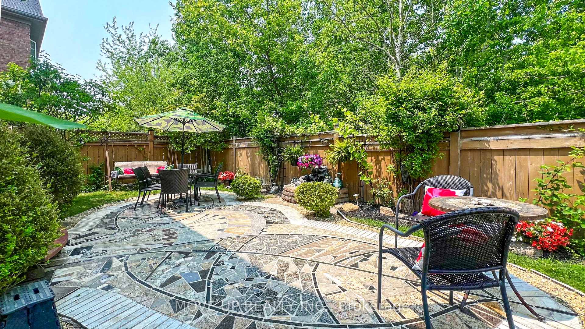 Photo 41 of 84 Santa Amato Crescent, Vaughan, Patterson — HOMEH