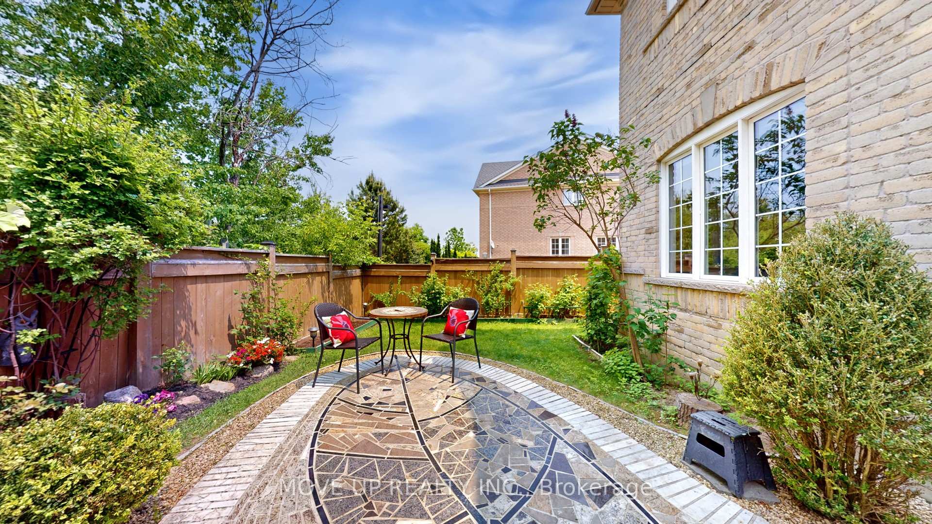 Photo 46 of 84 Santa Amato Crescent, Vaughan, Patterson — HOMEH