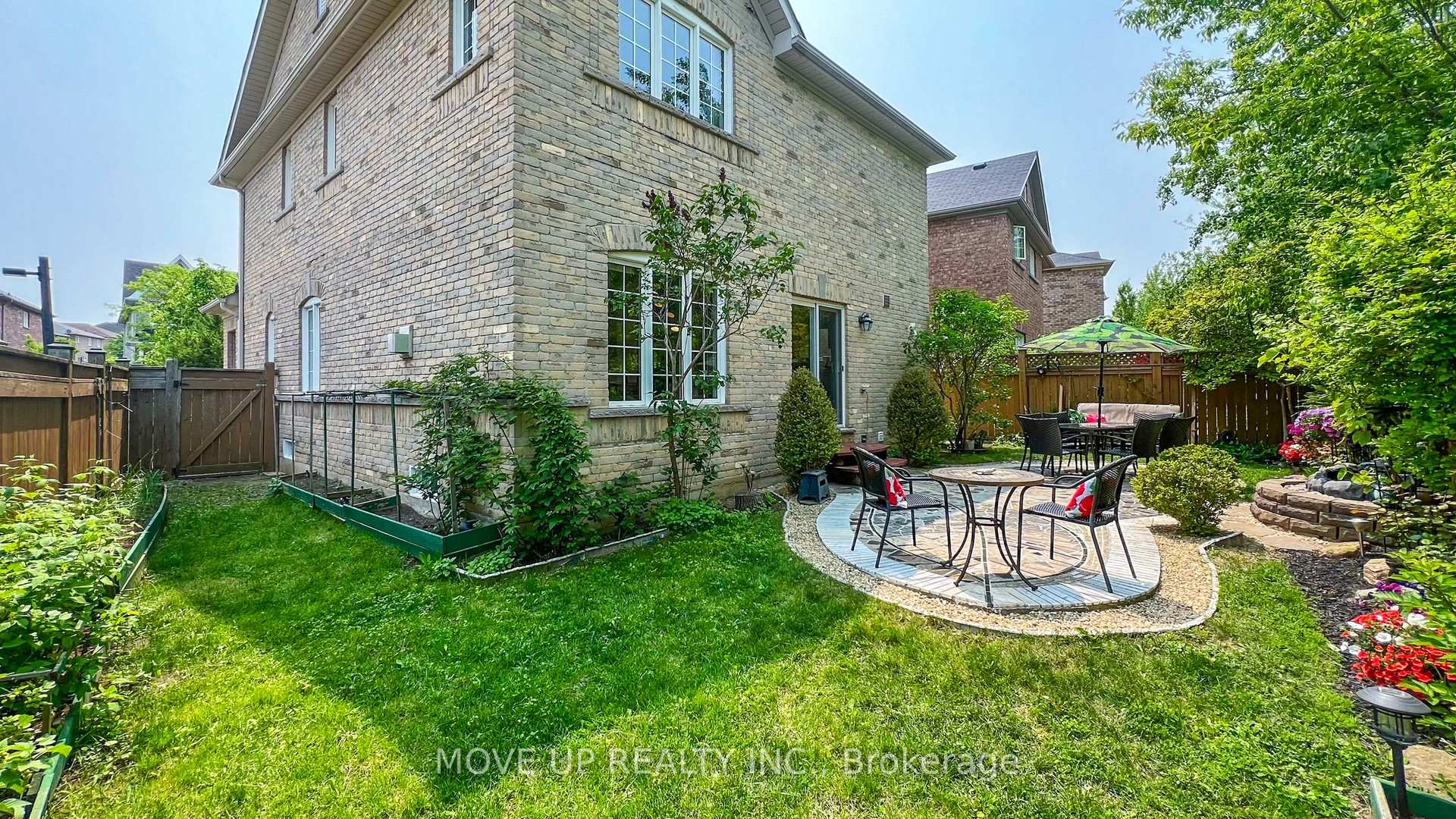Photo 47 of 84 Santa Amato Crescent, Vaughan, Patterson — HOMEH
