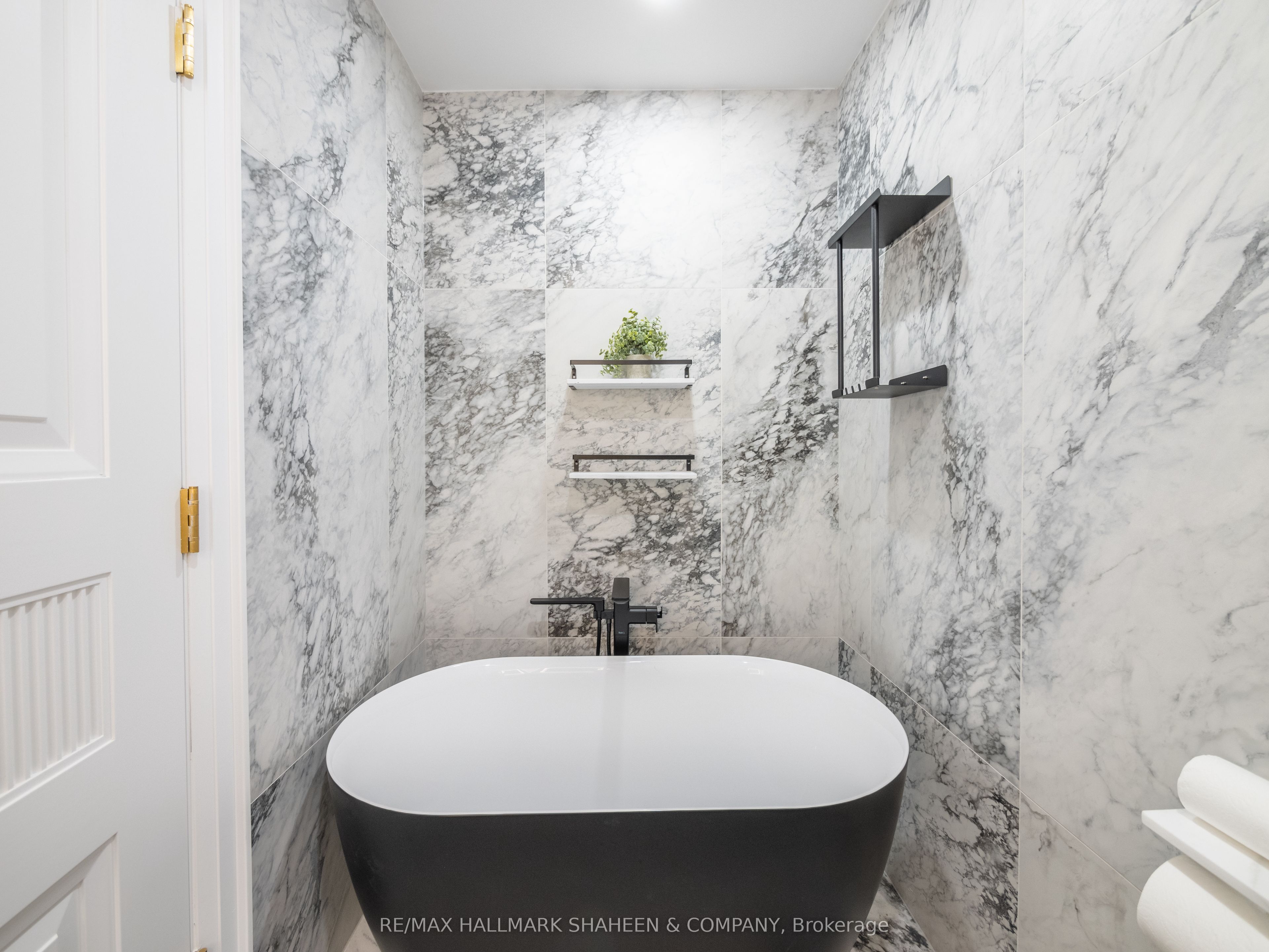 Photo 95 of 357 Euclid Avenue, Toronto, Trinity-Bellwoods — HOMEH