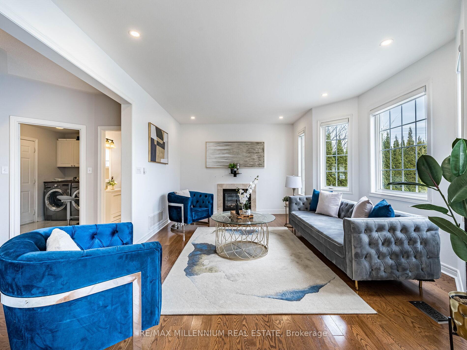 Photo 11 of 4 Joshua Boulevard, Whitby, Brooklin — HOMEH