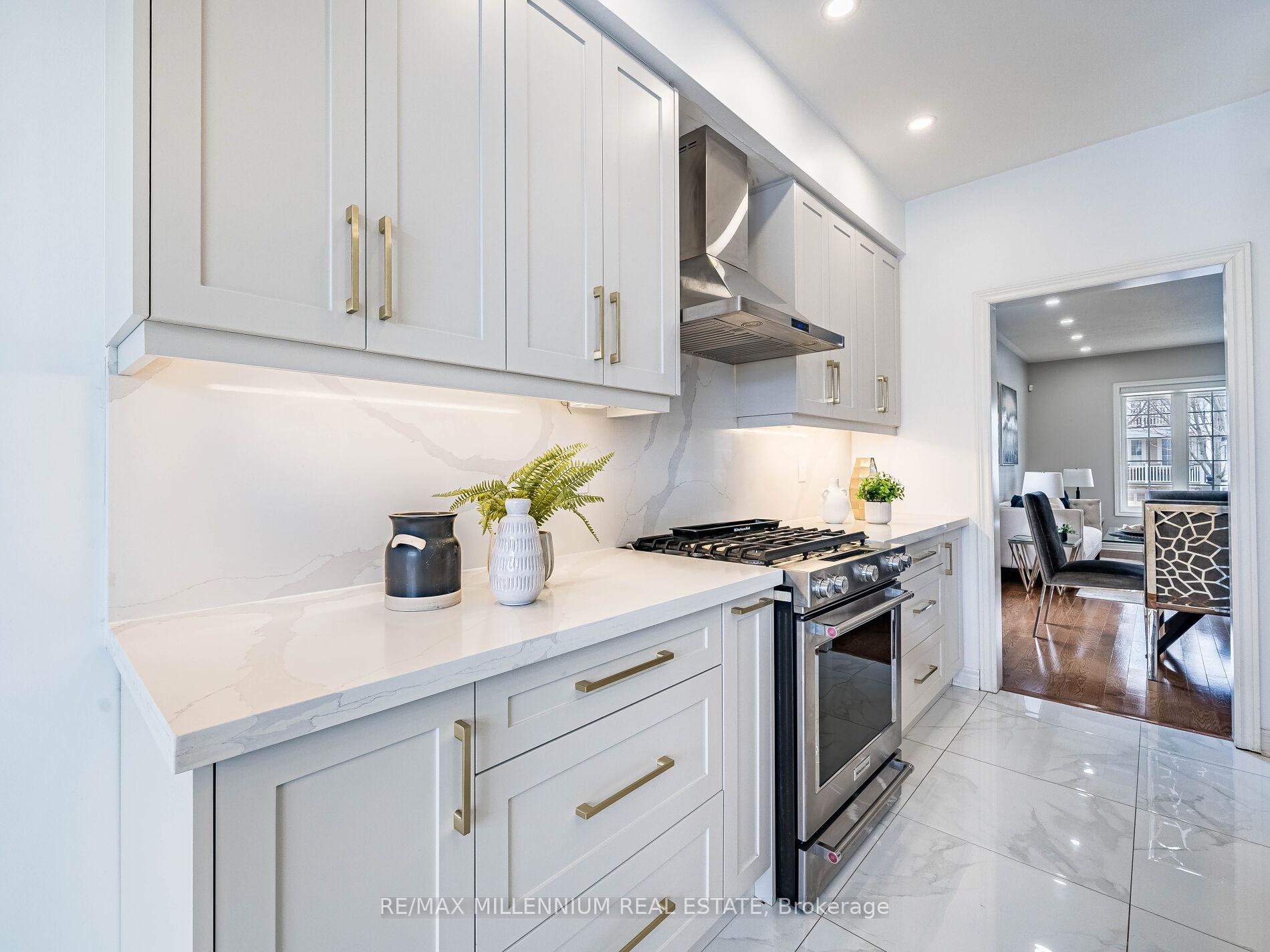 Photo 15 of 4 Joshua Boulevard, Whitby, Brooklin — HOMEH