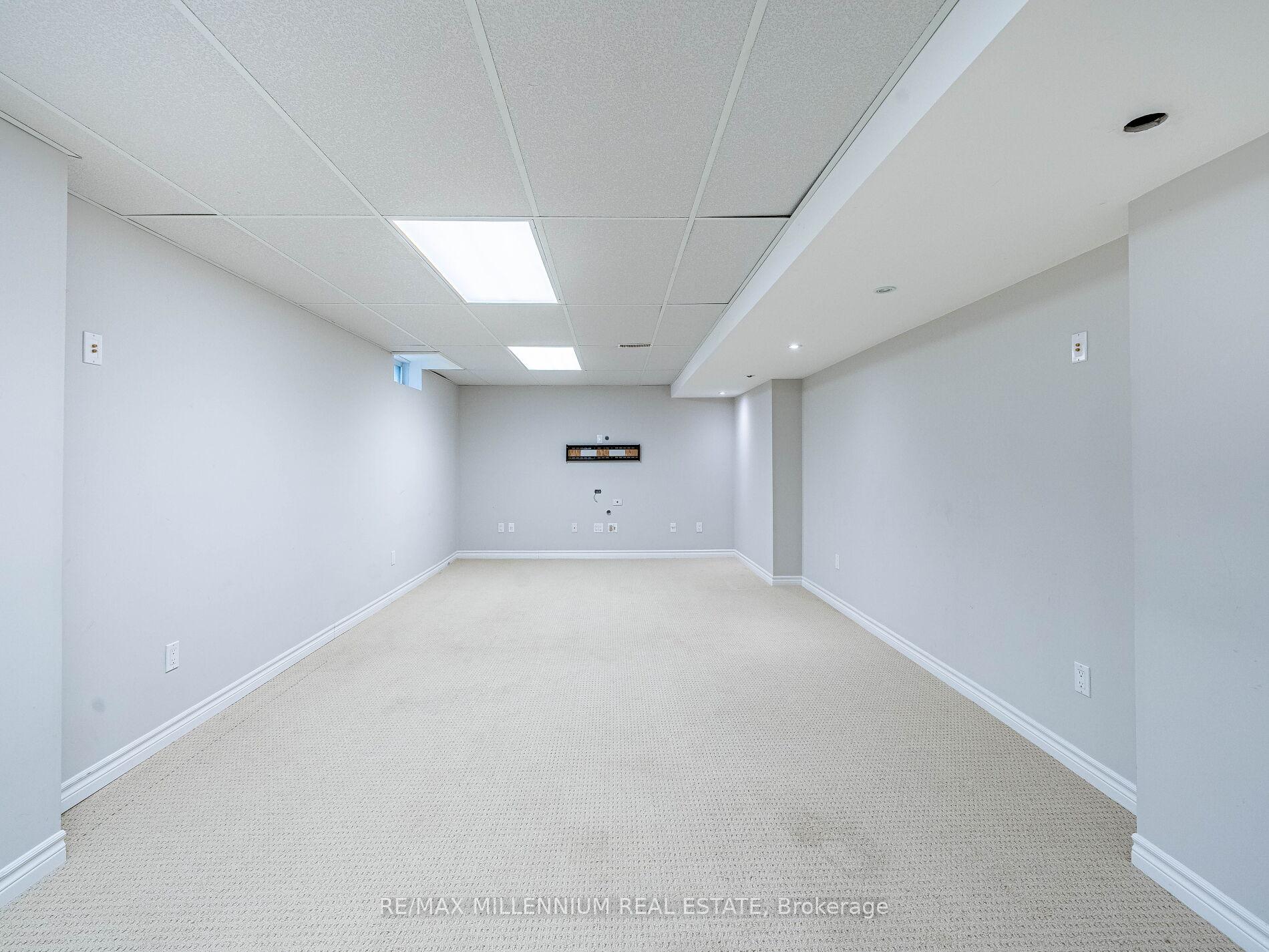 Photo 34 of 4 Joshua Boulevard, Whitby, Brooklin — HOMEH
