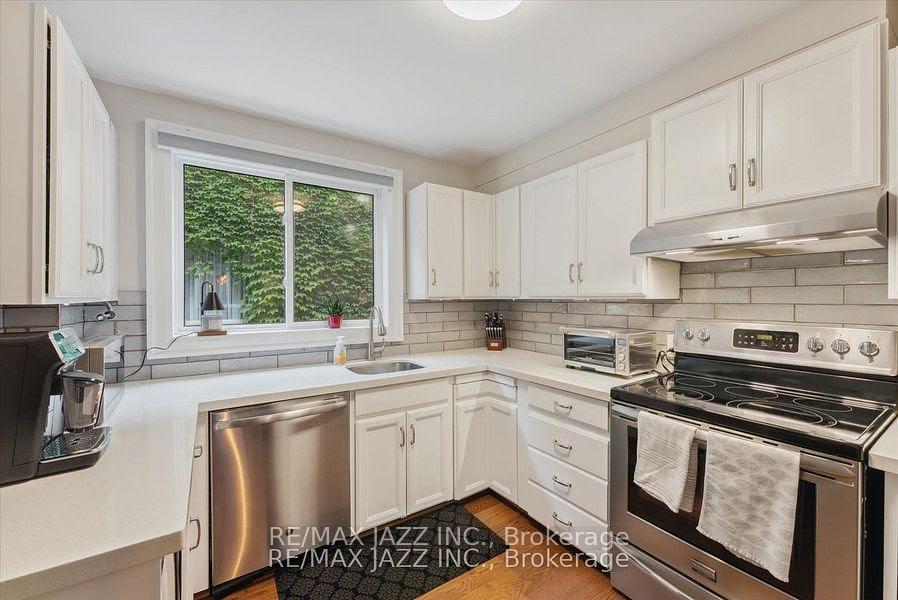 Photo 7 of Unit LOWER, 403 Masson Street, Oshawa, O'Neill — HOMEH