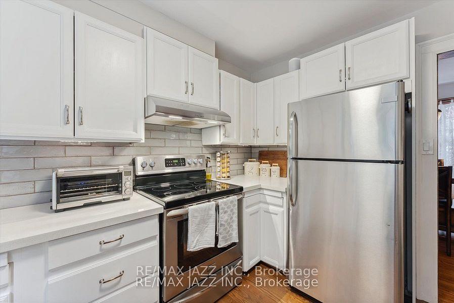Photo 8 of Unit LOWER, 403 Masson Street, Oshawa, O'Neill — HOMEH