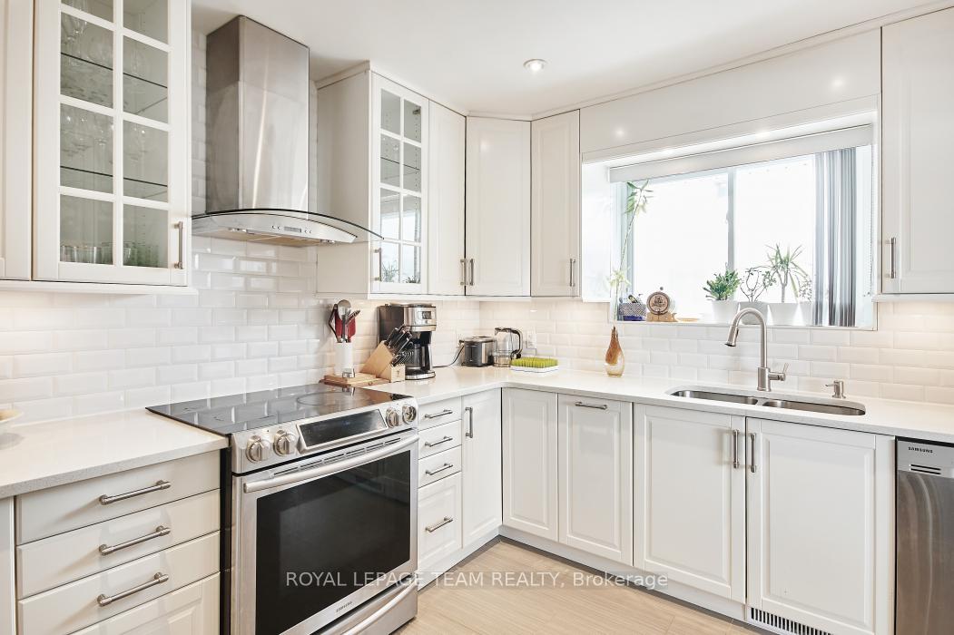 Photo 15 of Unit 2, 333 Zephyr Avenue, Ottawa, Britannia — HOMEH