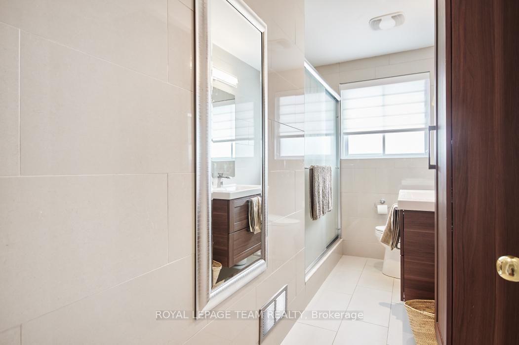Photo 17 of Unit 2, 333 Zephyr Avenue, Ottawa, Britannia — HOMEH
