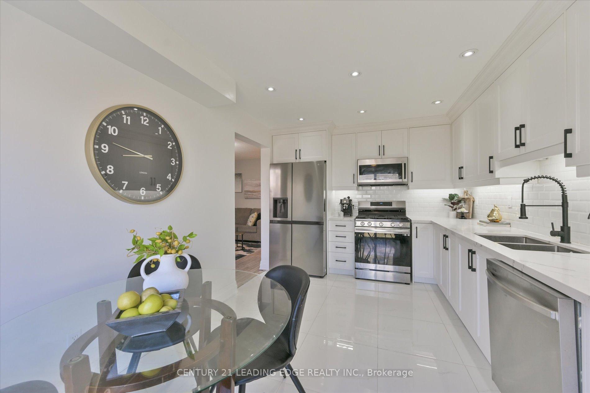 Photo 15 of 446 Nottingham Crescent, Oshawa, Eastdale — HOMEH