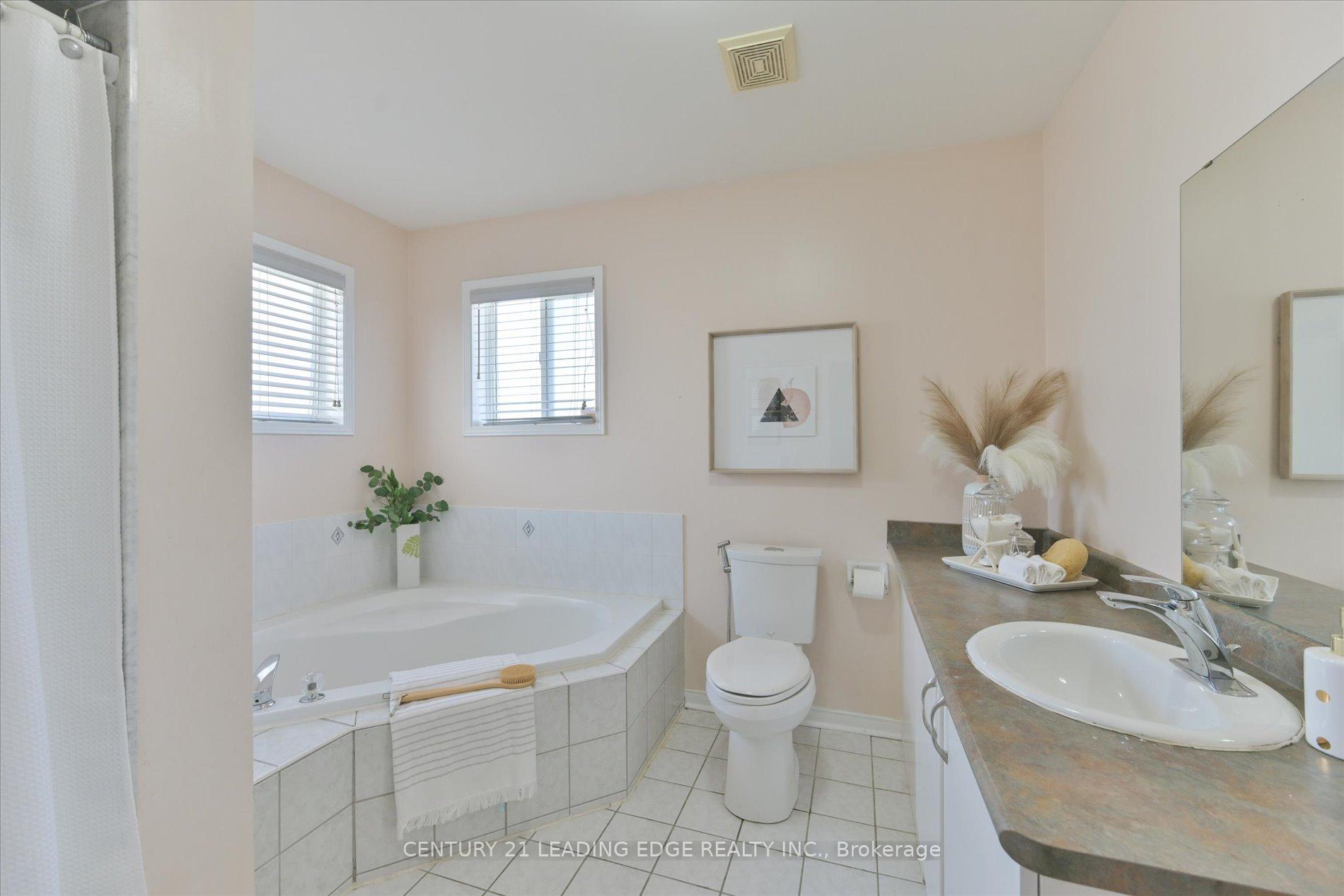 Photo 24 of 446 Nottingham Crescent, Oshawa, Eastdale — HOMEH