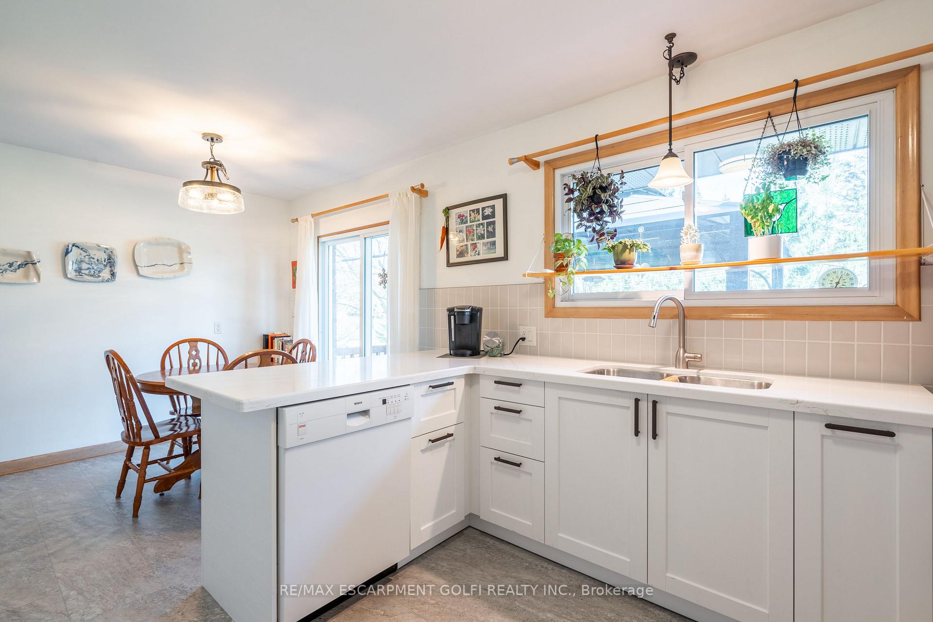 Photo 10 of 15 Colbeck Drive, Welland, Prince Charles — HOMEH