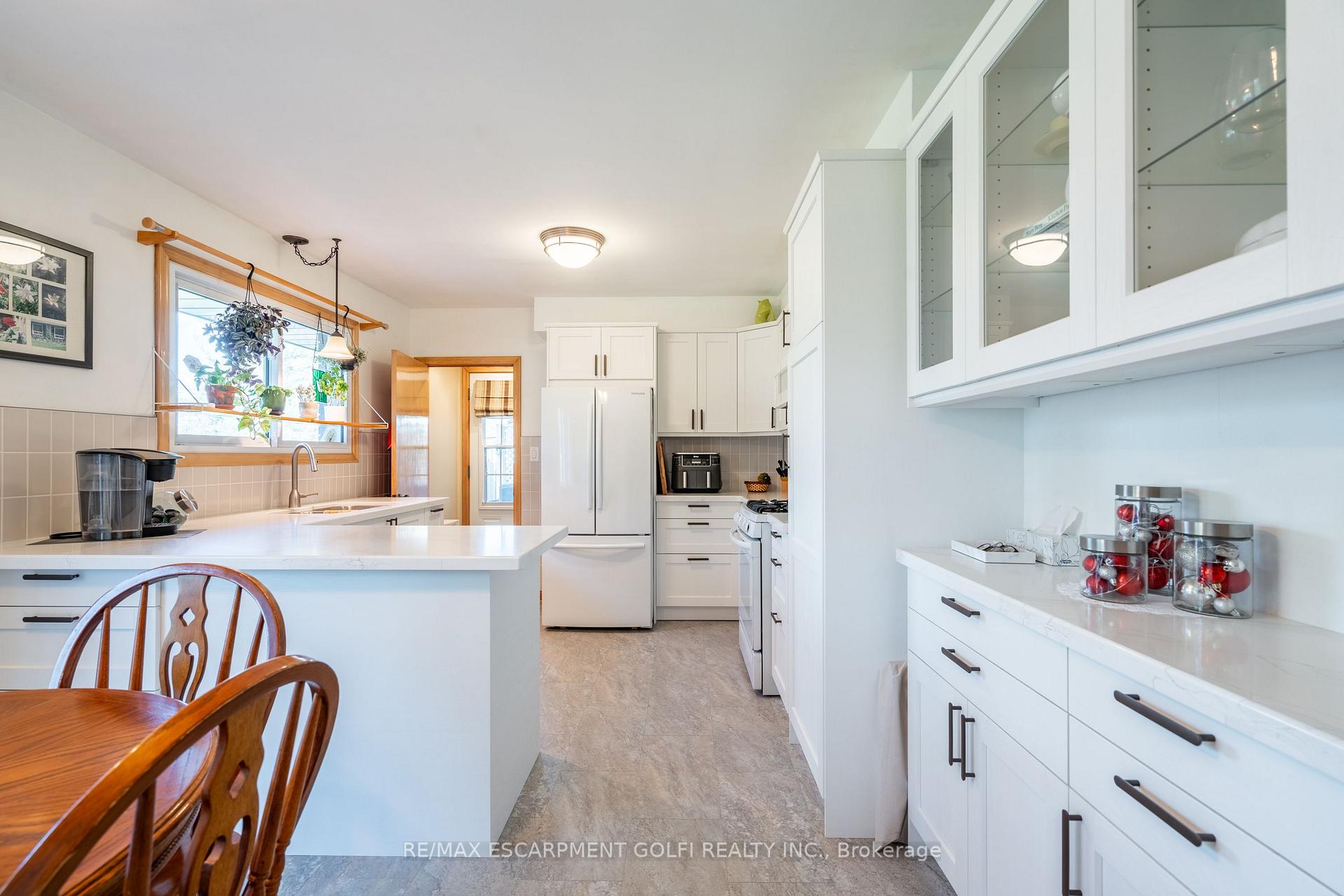 Photo 11 of 15 Colbeck Drive, Welland, Prince Charles — HOMEH