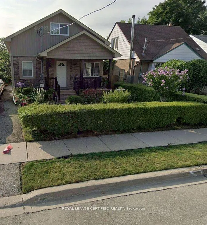Photo 2 of 37 Jessie Street, Brampton, Downtown Brampton — HOMEH