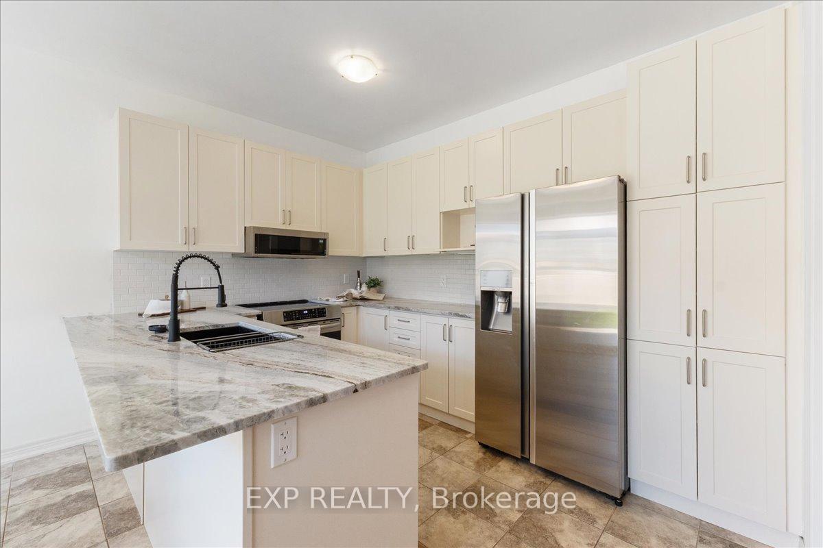 Photo 12 of 563 Settler's Ridge, Peterborough, Northcrest Ward 5 — HOMEH