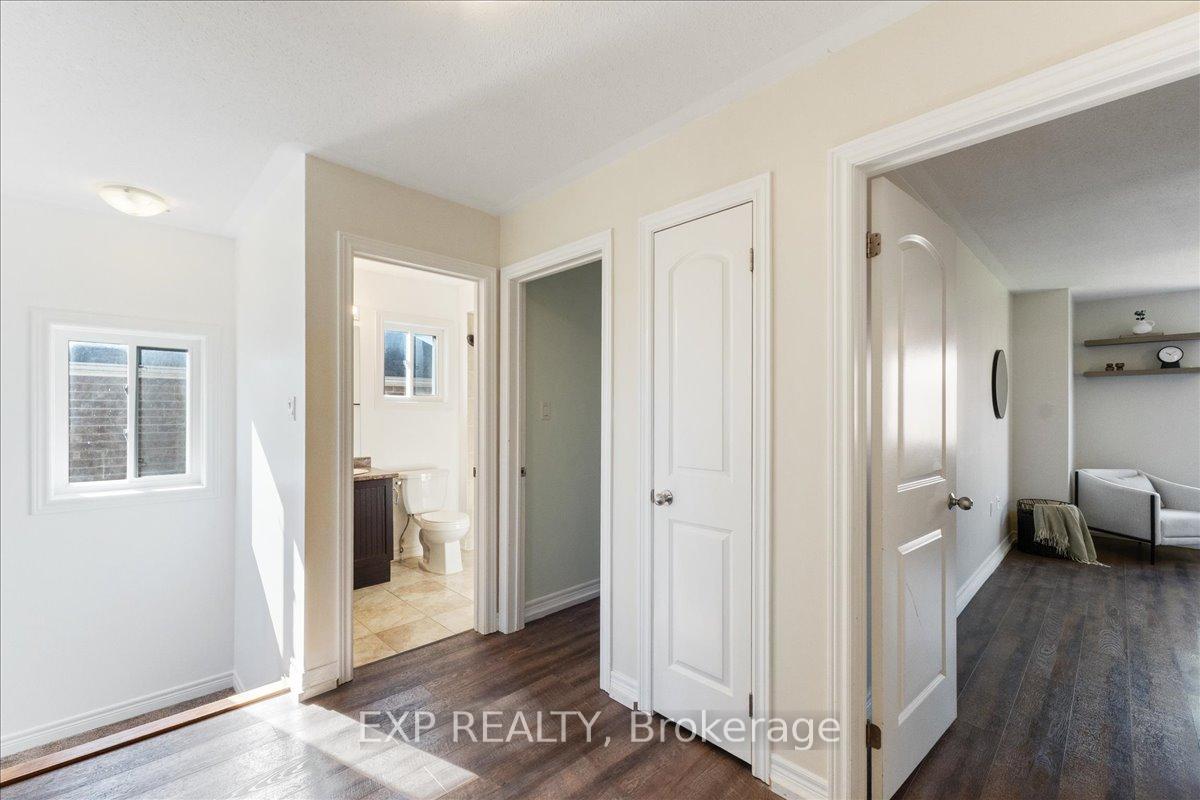 Photo 20 of 563 Settler's Ridge, Peterborough, Northcrest Ward 5 — HOMEH