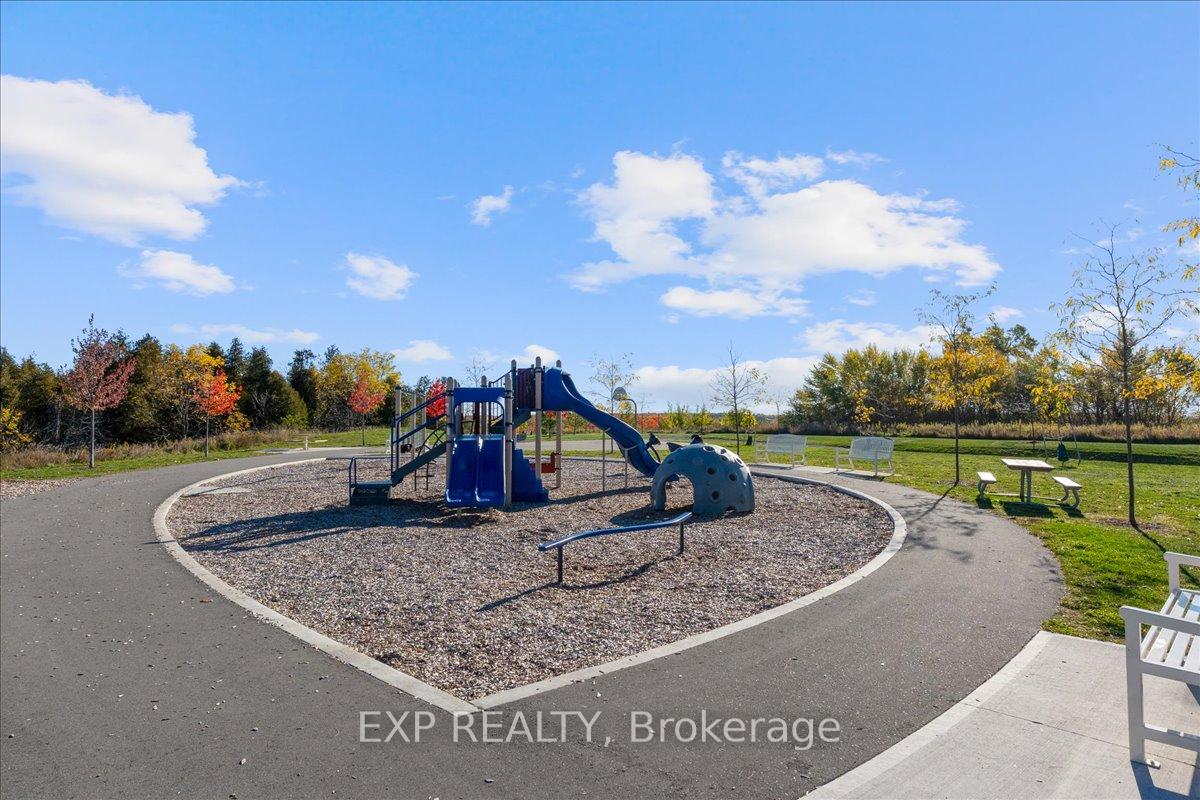 Photo 35 of 563 Settler's Ridge, Peterborough, Northcrest Ward 5 — HOMEH