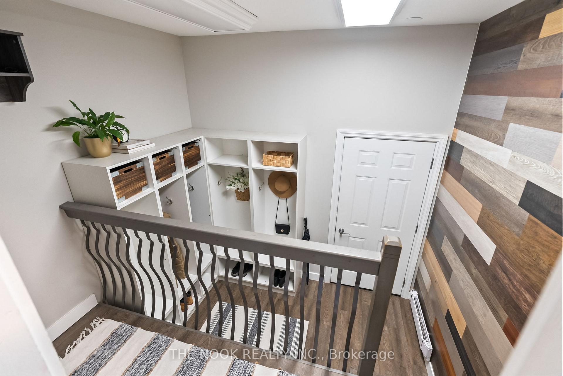 Photo 4 of 43 Tunney Place, Whitby, Brooklin — HOMEH