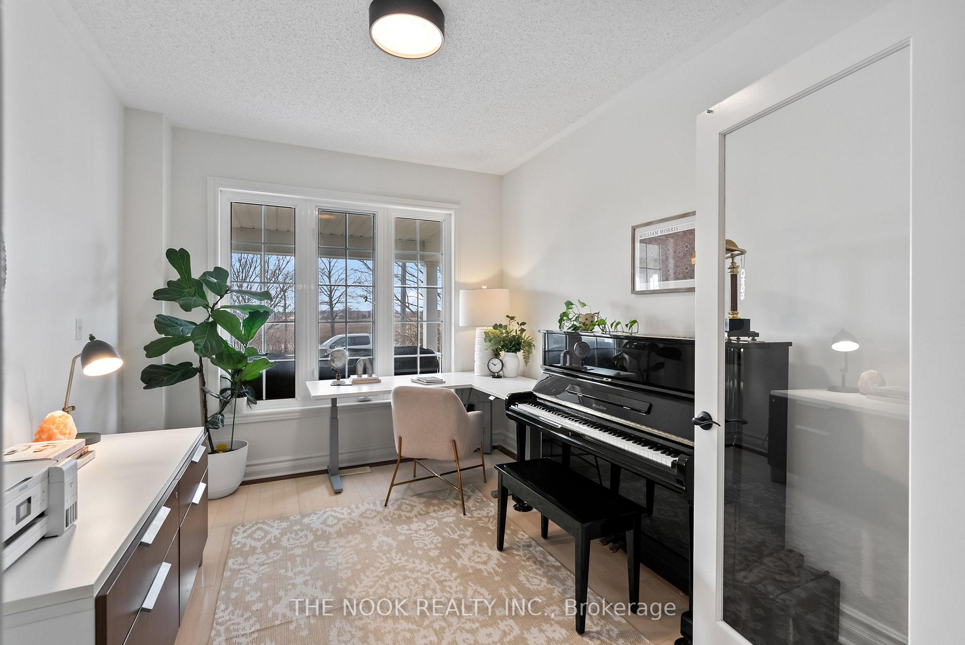 Photo 9 of 43 Tunney Place, Whitby, Brooklin — HOMEH
