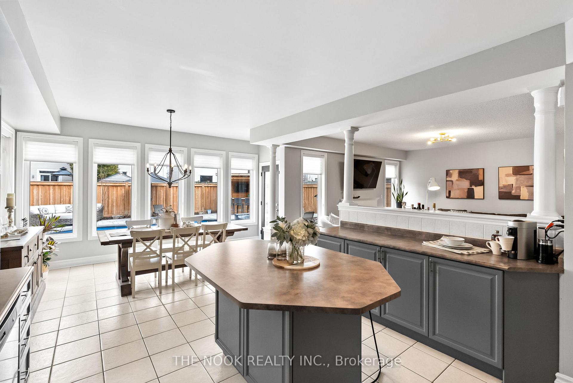 Photo 20 of 43 Tunney Place, Whitby, Brooklin — HOMEH
