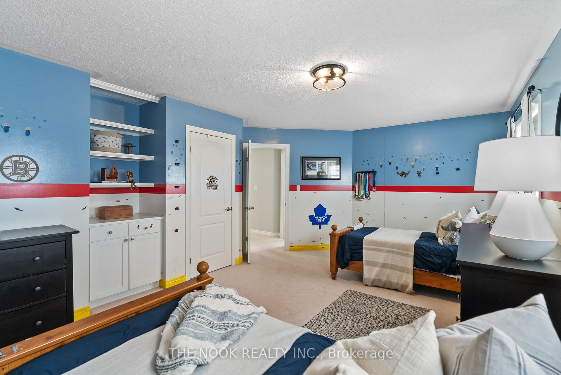 Photo 33 of 43 Tunney Place, Whitby, Brooklin — HOMEH