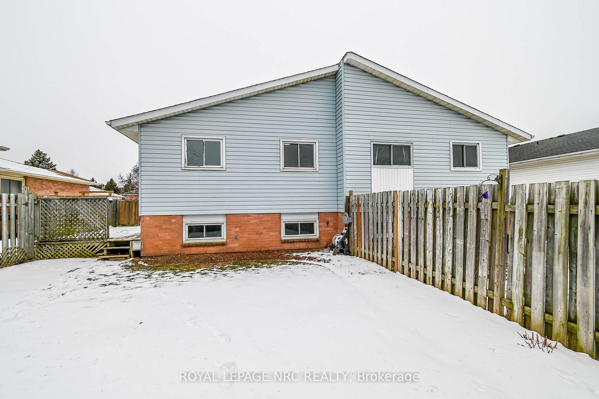 Photo 29 of 29 Briarsdale Crescent, Welland, N. Welland — HOMEH